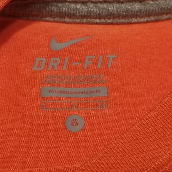 Bundle of 4 youth small sports shirts - Picture 5 of 9